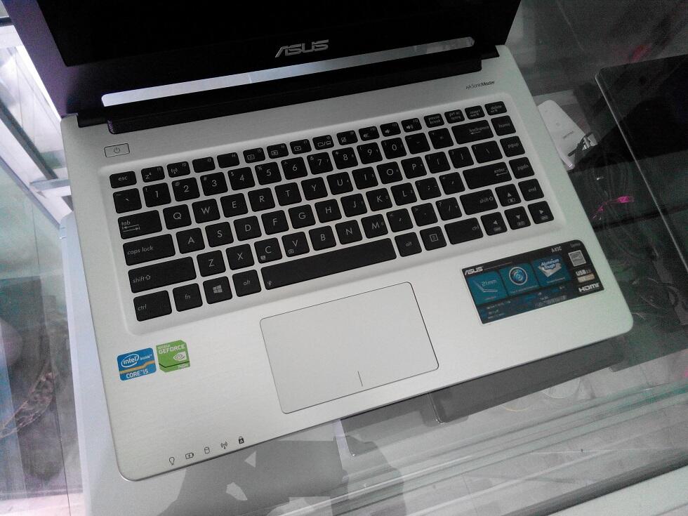 LAPTOP GAMING ASUS A46CB CORE i5 NVIDIA GT-740M MULUS || SURABAYA