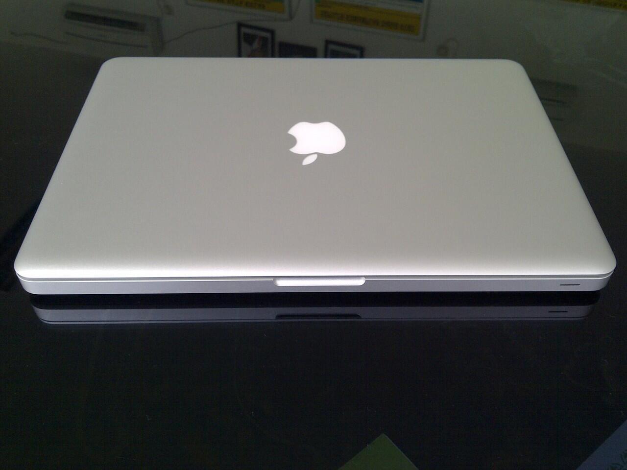 MacBook Pro 8.1 MC700 ZA Mint Conditions