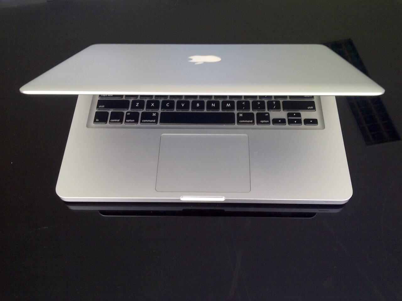 MacBook Pro 8.1 MC700 ZA Mint Conditions