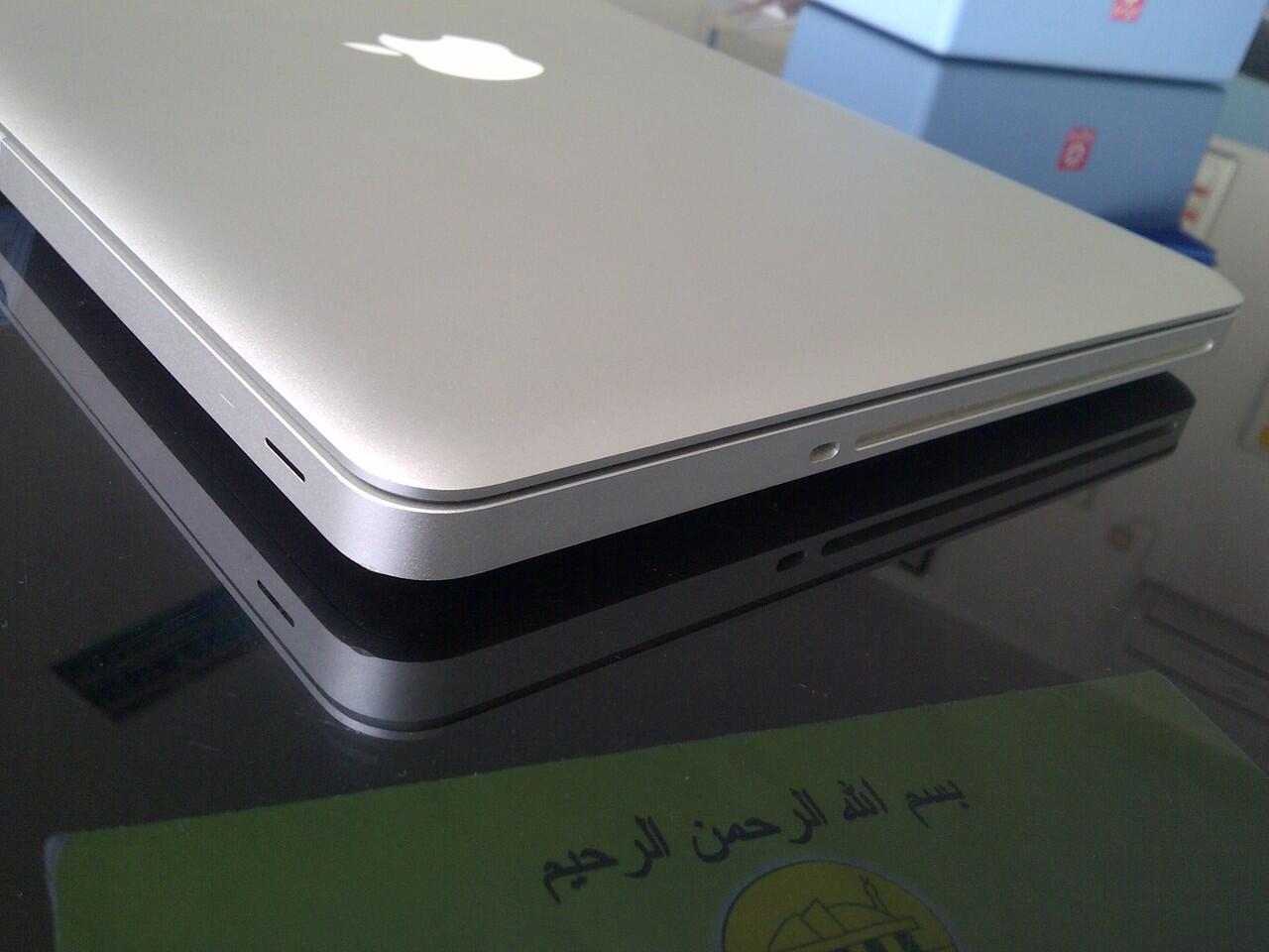 MacBook Pro 8.1 MC700 ZA Mint Conditions