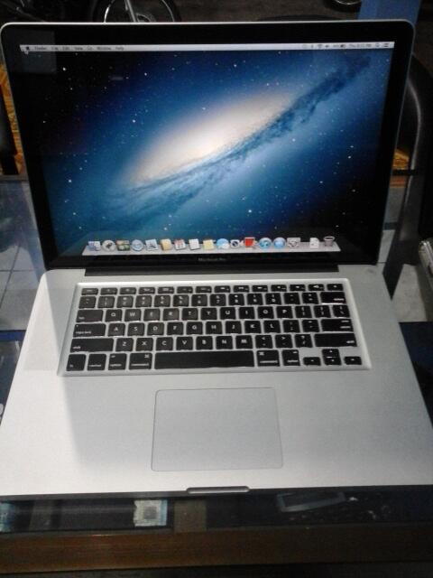 MacBook Pro Core i7 (MD318LL/A) With Radeon HD 6750M