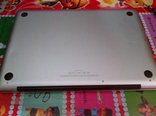 Macbook Pro 8.1 Core i7 Layar 13 Inch CC 62 ISTIMEWA