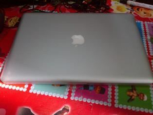 Macbook Pro Intel Core i5 6.1 Ram 4gb Dual VGA Intel & NVIDIA