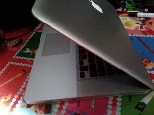 Macbook Pro Intel Core i5 6.1 Ram 4gb Dual VGA Intel & NVIDIA