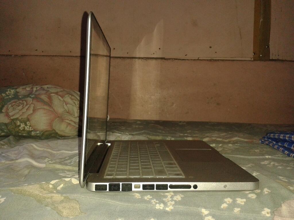 DIJUAL Macbook pro 7.1 balikpapan