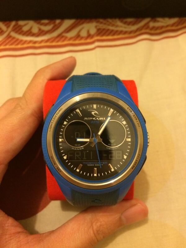 Terjual Jam tangan ripcurl blue buat surfing original  KASKUS