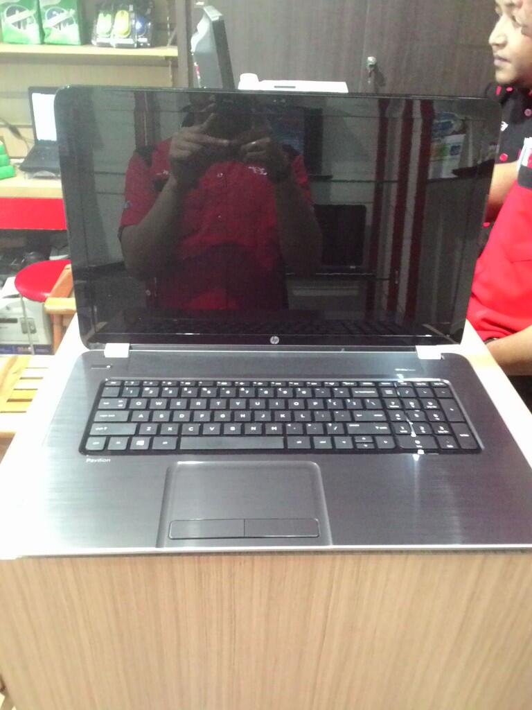 HP Pavilion 17-f050nr bandung