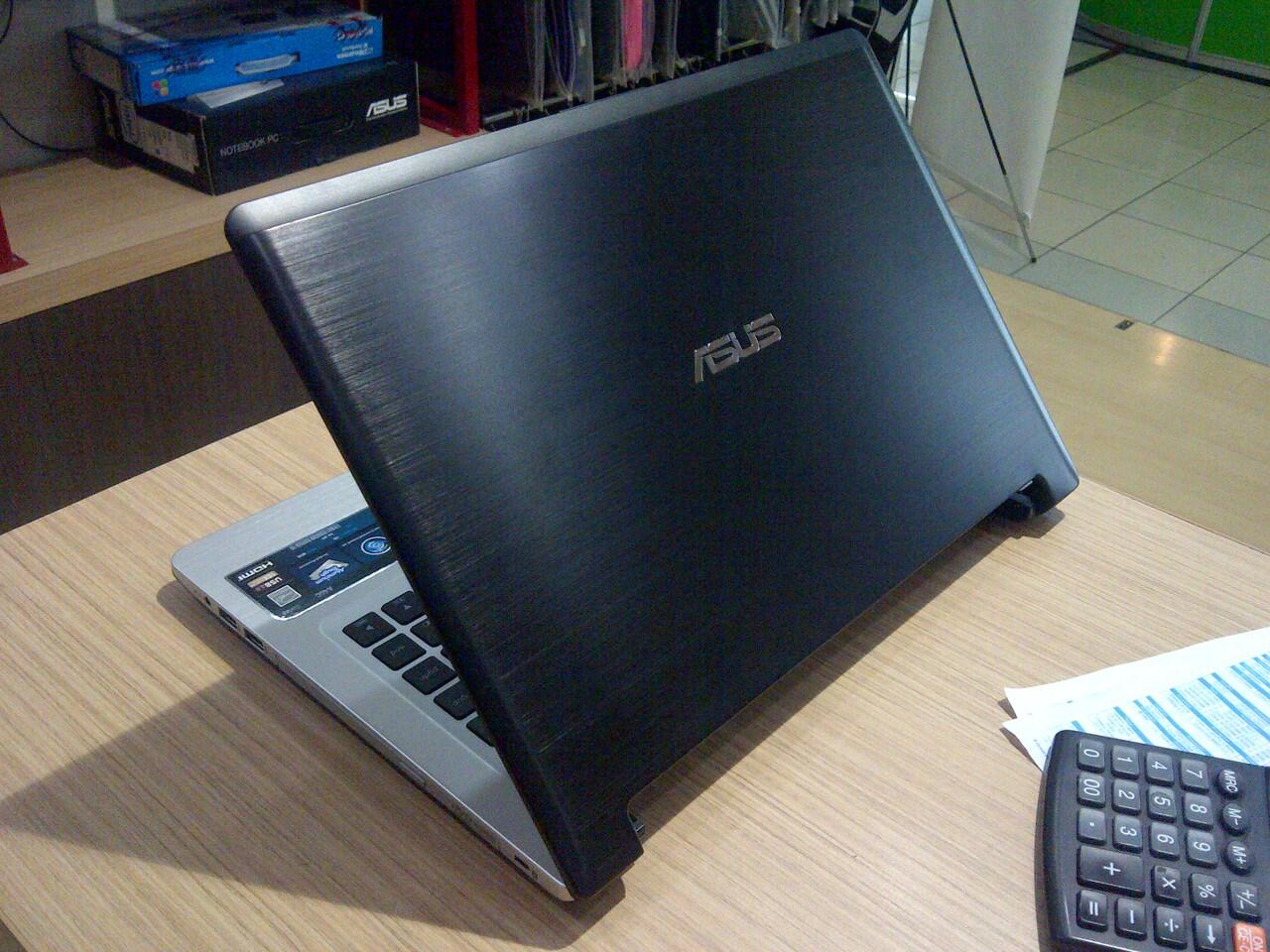 ASUS VivoBook Q301L-4200U, Black