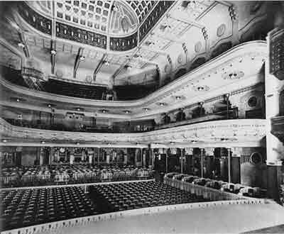 5 Gedung Teater Paling Angker Sedunia