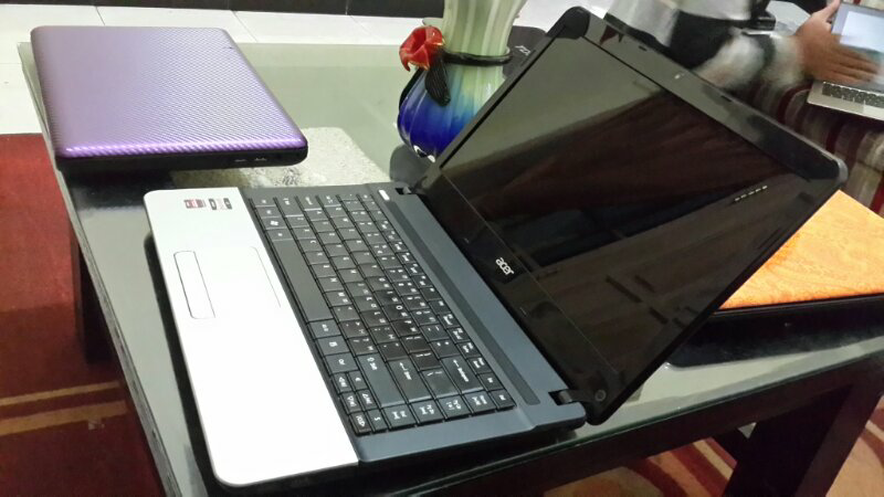 laptop Acer unikan malang