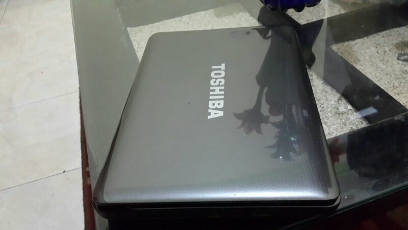 laptop Toshiba unikan malang