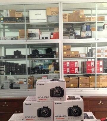 CAMERA DSLR CANON EOS 700D