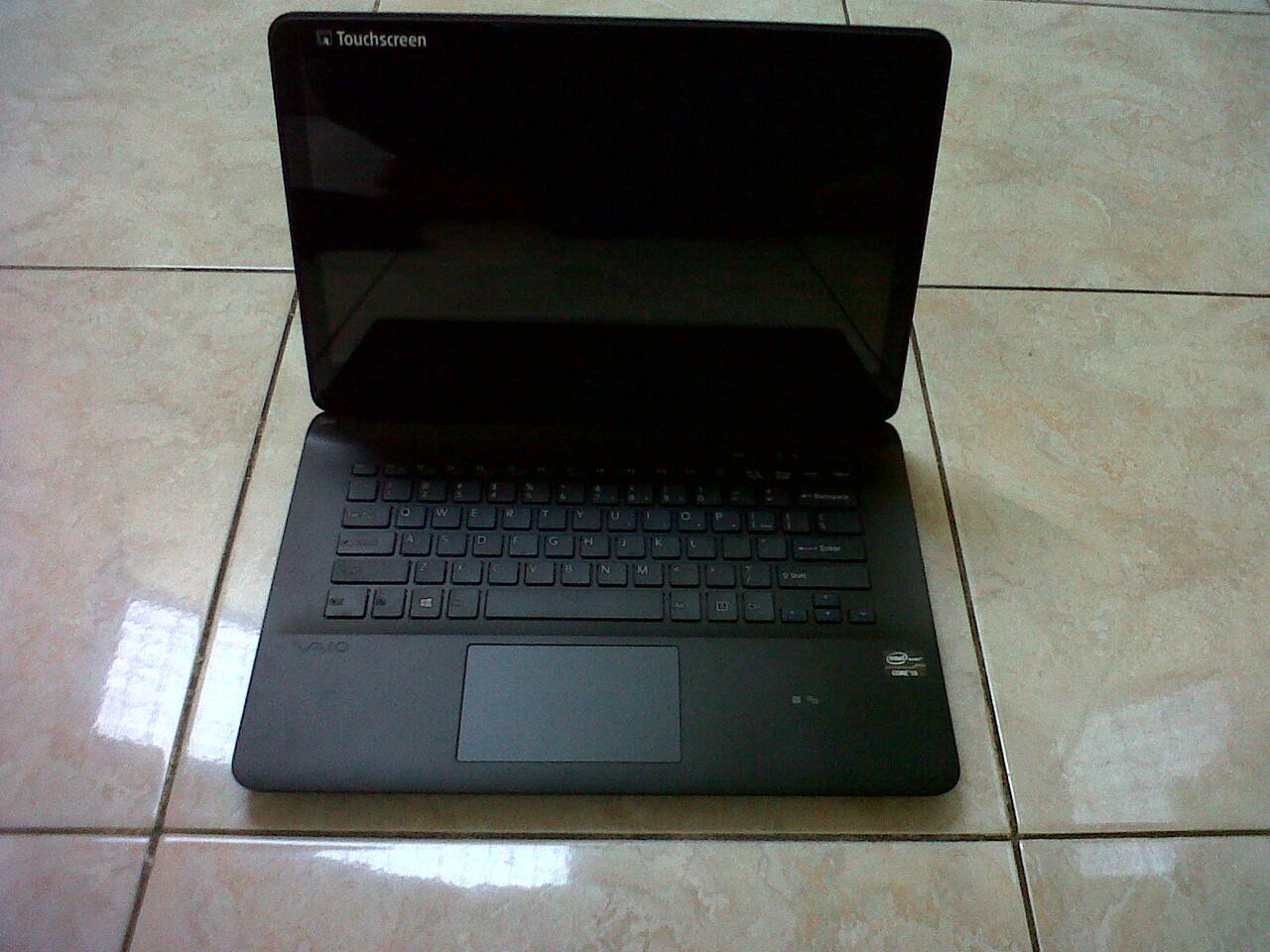 Sony Vaio SVF14-216SG Touch Screen 14" core i3