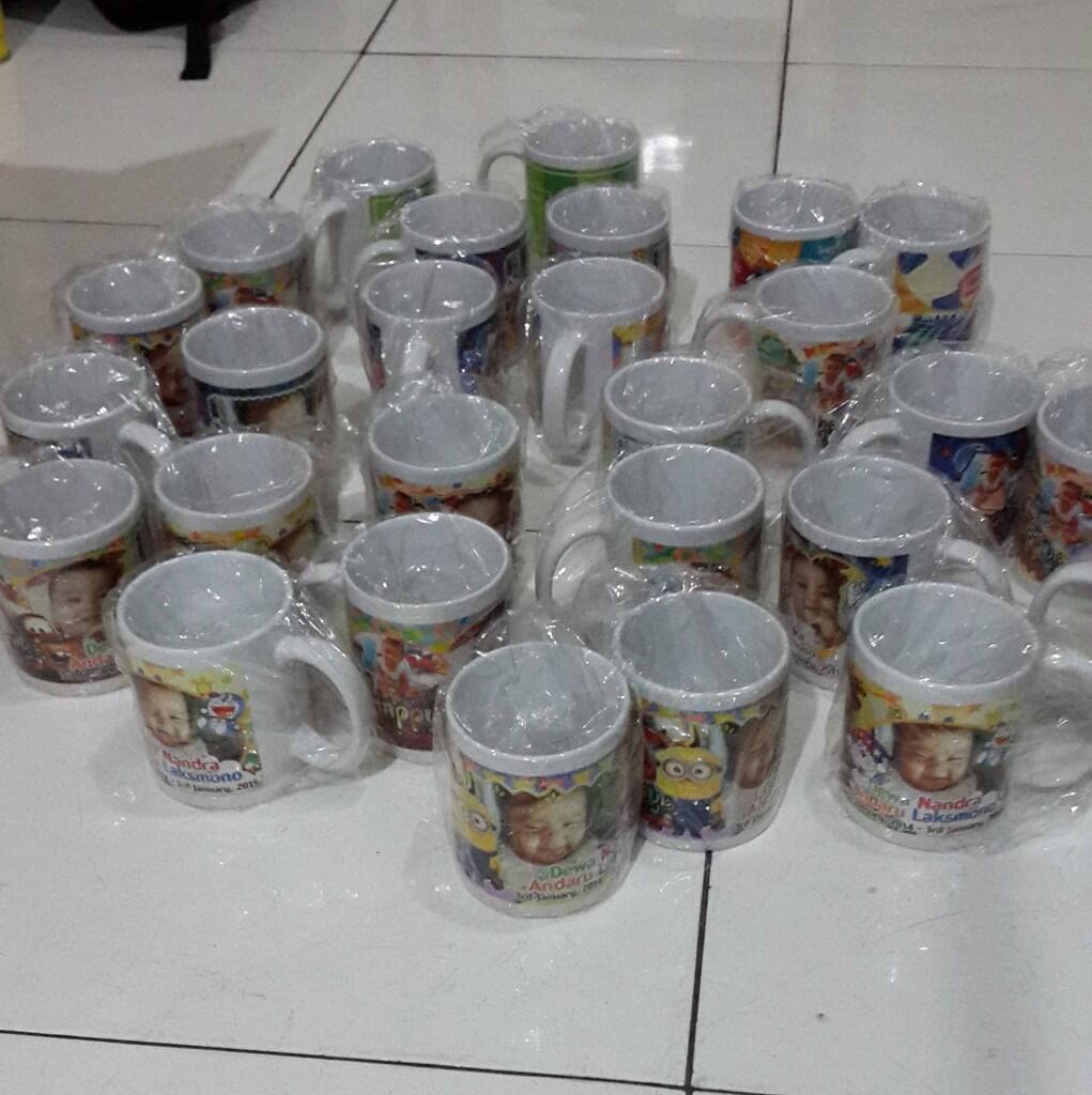 Cetak Mug Bergambar Kartun, Foto, Kpop, dll. Menerima Pesanan Satuan, Maupun Lusinan.