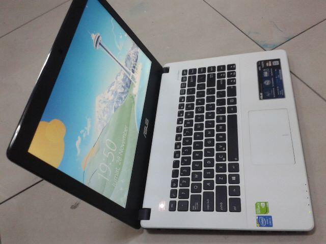 ASUS A450L Core i5-4200U(haswell) With nVidia Geforce 720M 2 GB Murah-(Bogor Kota)