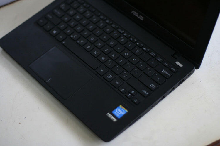 ASUS X200CA -1007U HDD500 LED 11.6Inc mulus bandung