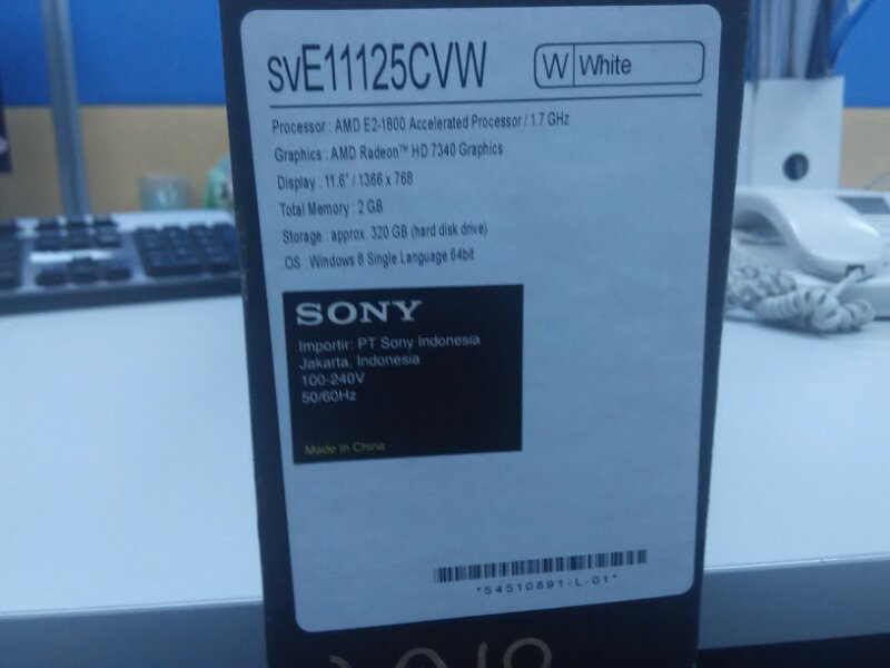 sony vaio white