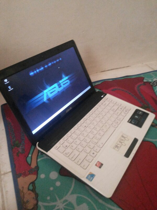 ASUS K42JR CORE I7 HDD 500 RAM 2GB VGA ATI 5400