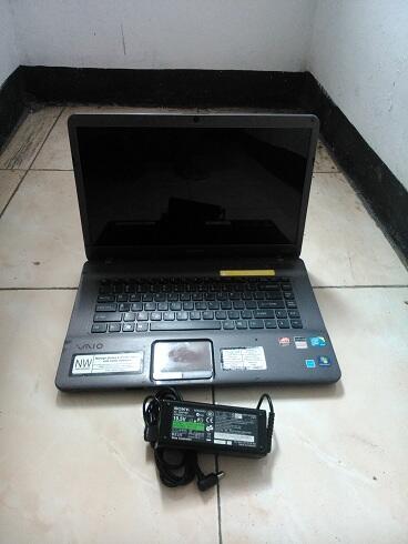 SONY VAIO NW II CORE 2 DUO II BANDUNG