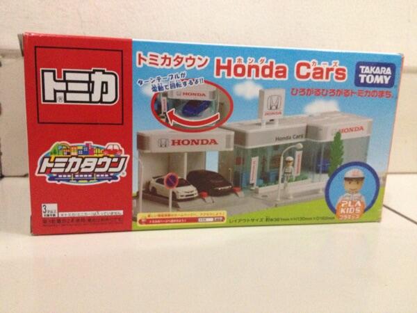 Terjual Diorama tomica dealer honda / honda cars  KASKUS