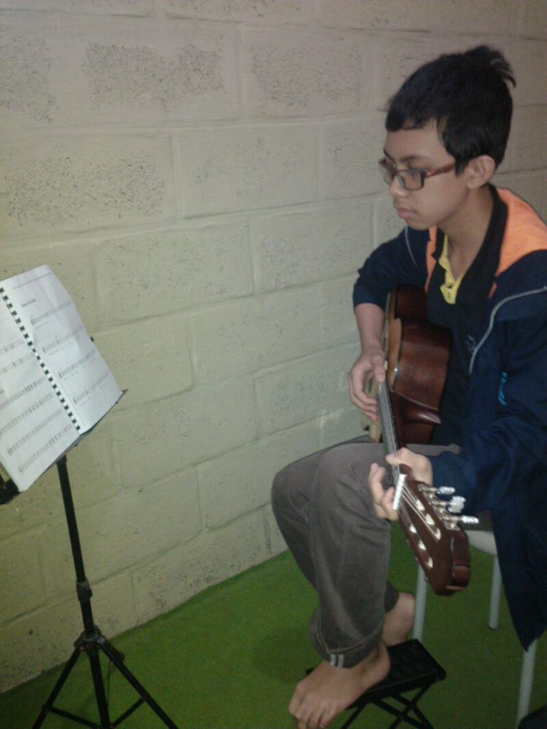 Tentang Pekerjaan Guru Les Musik