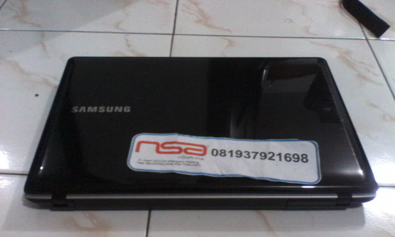 SAMSUNG NP300E4V MALANG
