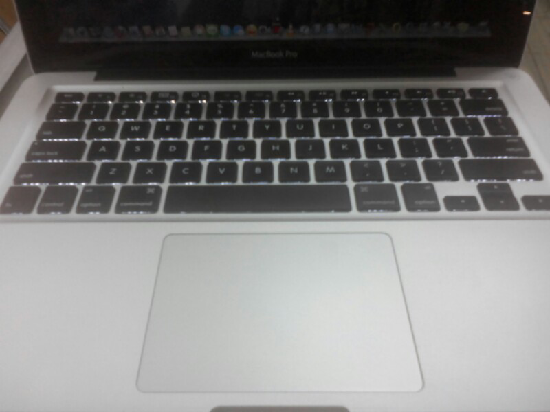 Macbook Pro Core i5 Fullset