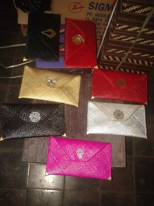 Clutch pandan asli kerajinan tangan rajapolah