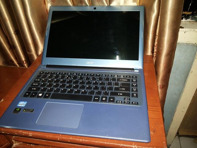 laptotp notebook disain acer aspire v5-471g i3 Ilvi + dual vga ultrathin rekber ok