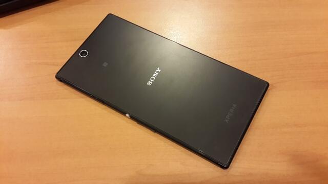 WTS Sony Xperia Z Ultra Black mint, like new, fullset, dijamin gk kecewa, cek dl yuk