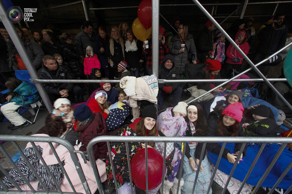 Wow, Meriahnya "Macy Thanksgiving Day Parade 88" New York 2014
