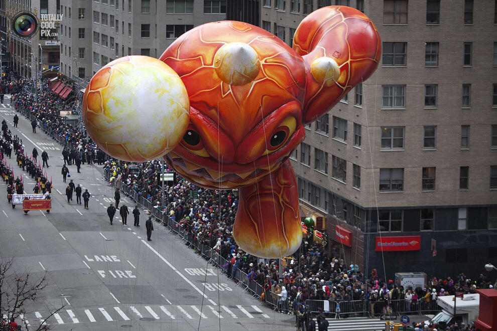 Wow, Meriahnya "Macy Thanksgiving Day Parade 88" New York 2014