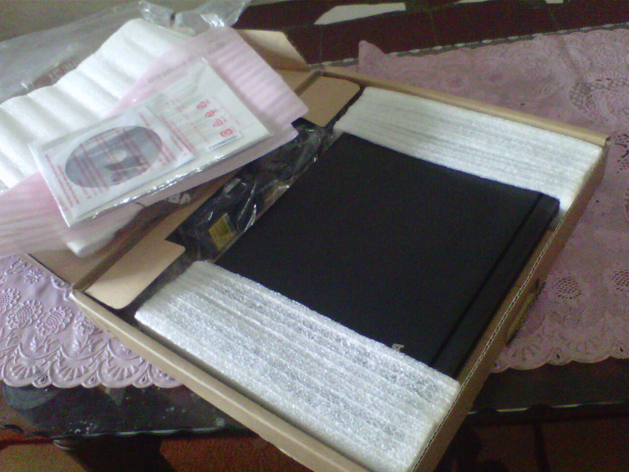 TOSHIBA C40-B LIKE NEW ISTIMEWA MALANG
