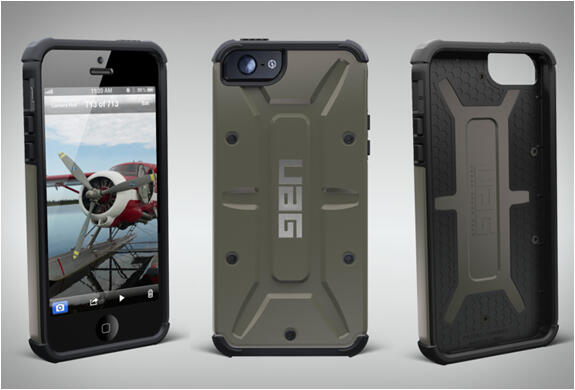 Uag 15 pro. Чехол UAG для iphone 5s. UAG iphone 10. UAG чехол Nokia g21. Чехол UAG S 9+.