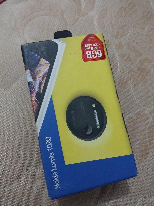 Barter Lumia 1020 kuning ane dengan Note 3 Neo anda