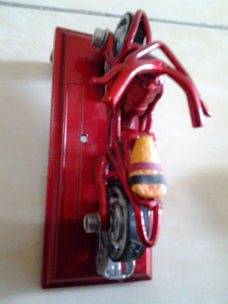 &#91;LAGI&#93; Unik: Miniatur sepeda motor dari rongsokan onderdil