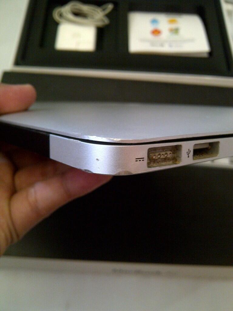 Macbook Air 13Inch core i5 SSD 256GB