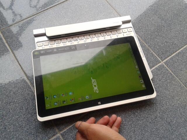 ACER ICONIA W510+DOCKING KEYBOARD BANDUNG