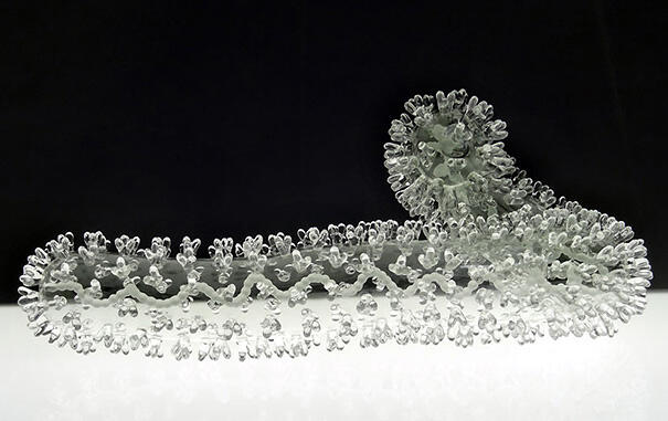 Patung Virus dan Bakteri yang Terbuat dari Kaca oleh Luke Jerram