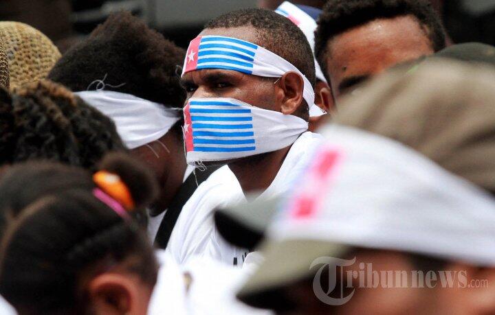 TERORIS ORGANISASI PAPUA MERDEKA MAKIN TERANG-TERANGAN, KOK KEPOLISIAN DIAM SAJA