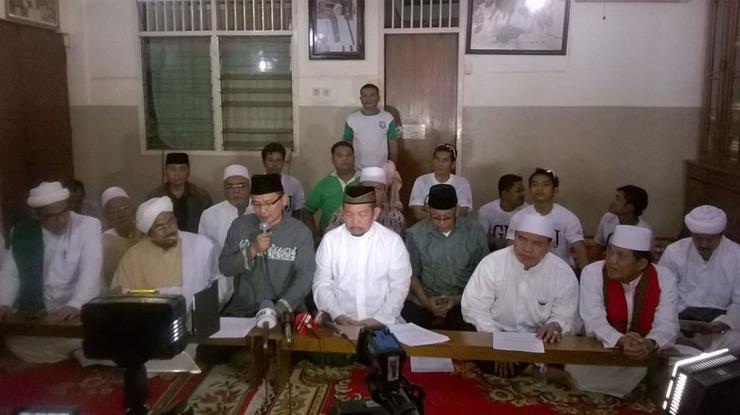 Konferensi pers 100 hari gub baru kita fahrurrozi ishaq