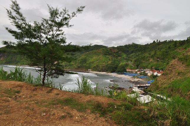 Jelajah pegunungan &amp; pantai menganti (samudera Hindia)