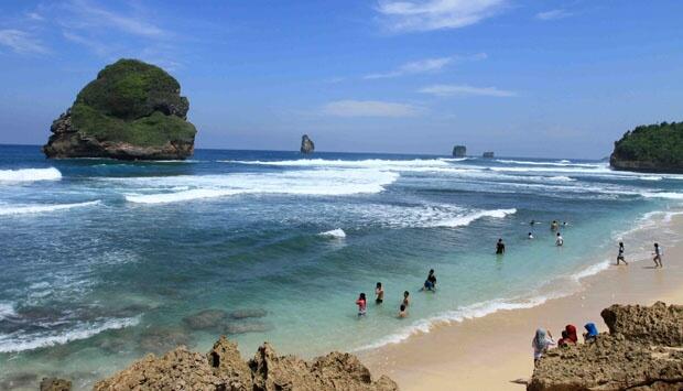 Yang ngakunya anak pantai yoooooo