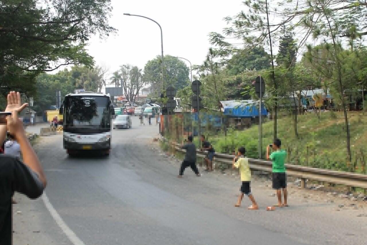 Liat Beginian di Jalan Tol ? Jangan Kaget Gan ! #RealBro