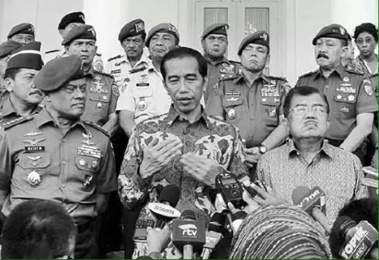 (Akibat Ga Mikir) Tak Paham Aturan Konstitusi, Kebijakan Jokowi Selalu Panen Kritik