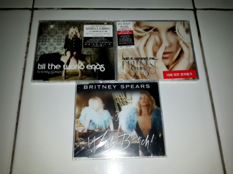CD Single Britney Spears - Hold It Against me, Till The World ends, Work Bitch
