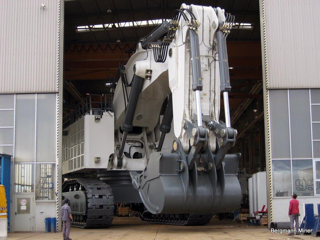 Liebherr R9800-Backhoe Excavator Terbesar di Dunia