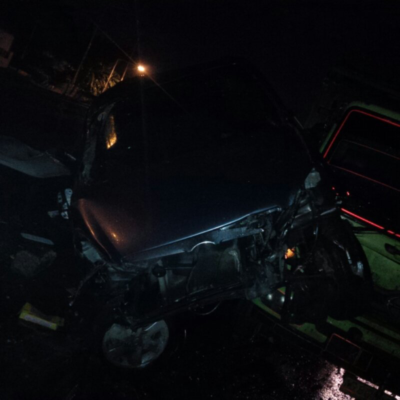 Kecelakaan Mobil @Semarang Arteri Yos Sudarso