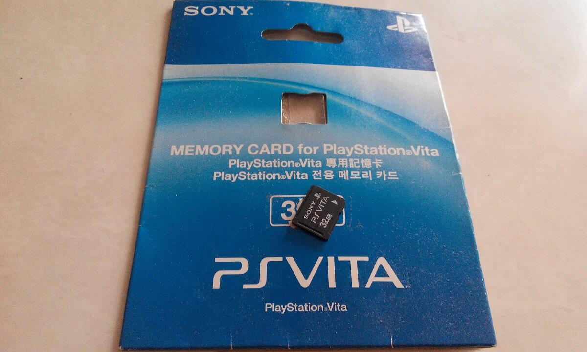 Память на пс 5. Карта памяти ПС 5. Переходник сим карт PS Vita. SD карта для PS Vita. Оригинальный аккумулятор на PS Vita.