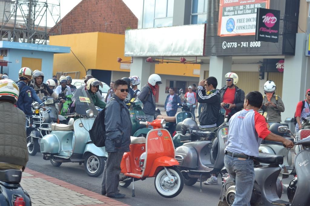 Anniversary Komunitas Vespa Batam ke 17